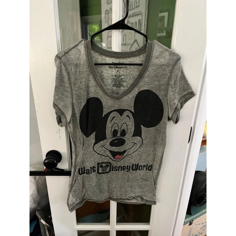 Walt Disney World Mickey Mouse Grey V-Neck T-Shirt Size L